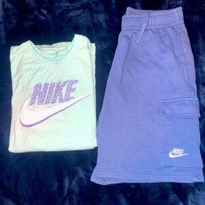 MEN Sz Small Nike Mint Green Tee and Lavender Nike Cargo Shorts